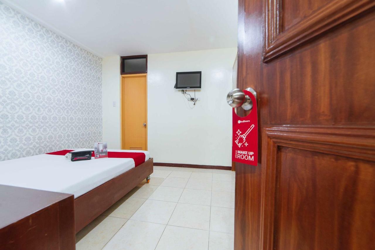 Reddoorz @ Davao Hub General Luna Exterior photo