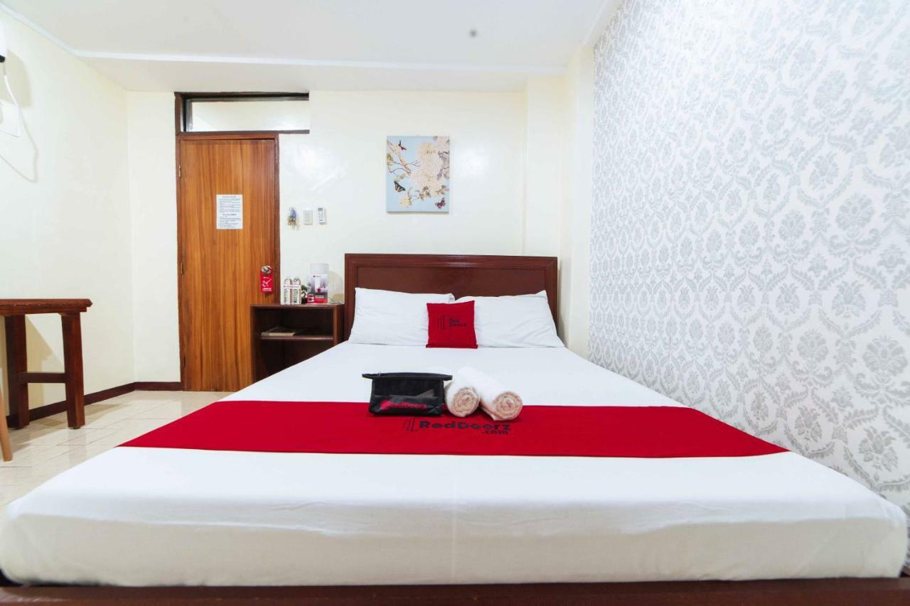 Reddoorz @ Davao Hub General Luna Exterior photo