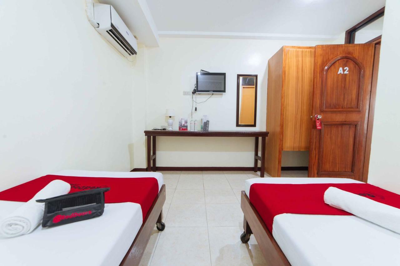 Reddoorz @ Davao Hub General Luna Exterior photo