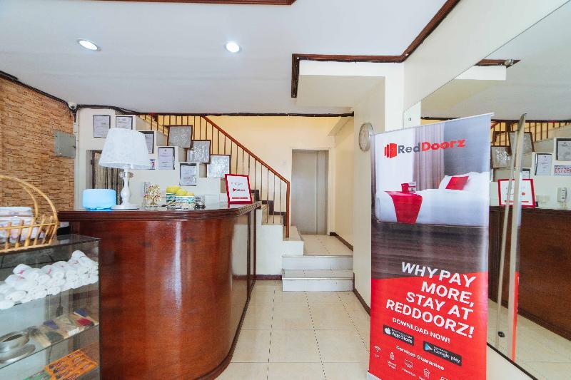 Reddoorz @ Davao Hub General Luna Exterior photo